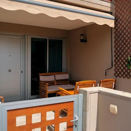 Okeanos Sea View 2 Bedrooms Vr-m * אל מדאנו