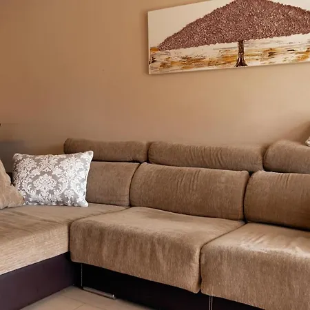 Okeanos Sea View 2 Bedrooms Vr-m אל מדאנו