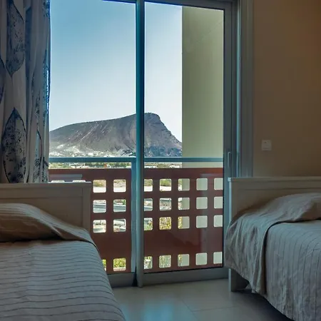 Okeanos Sea View 2 Bedrooms Vr-m דירה *